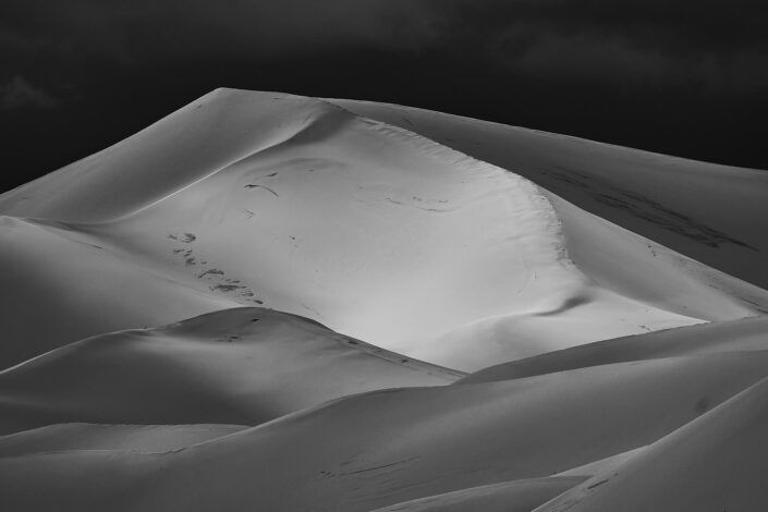 Khongor Sand dunes - Mongolia